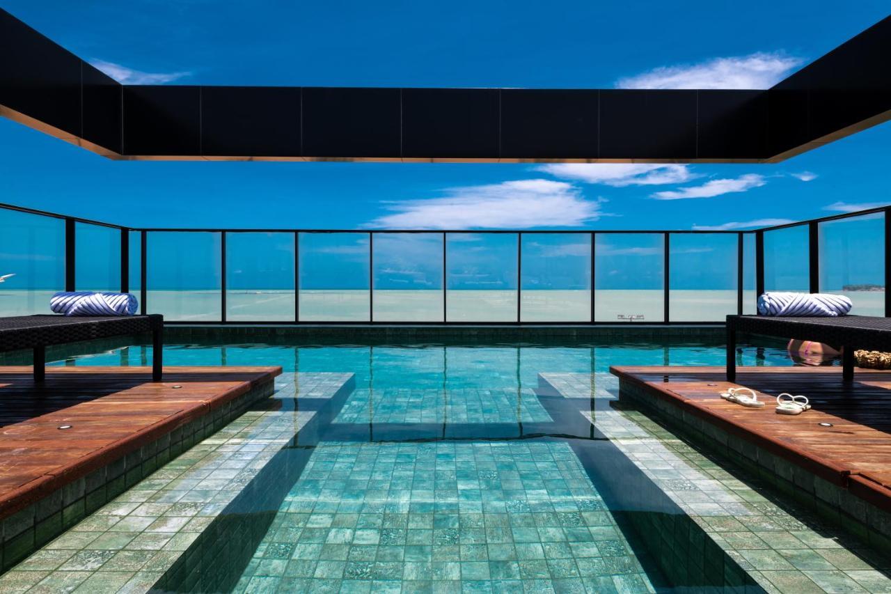 Ba'Ra Hotel João Pessoa Exterior foto The rooftop pool at the hotel