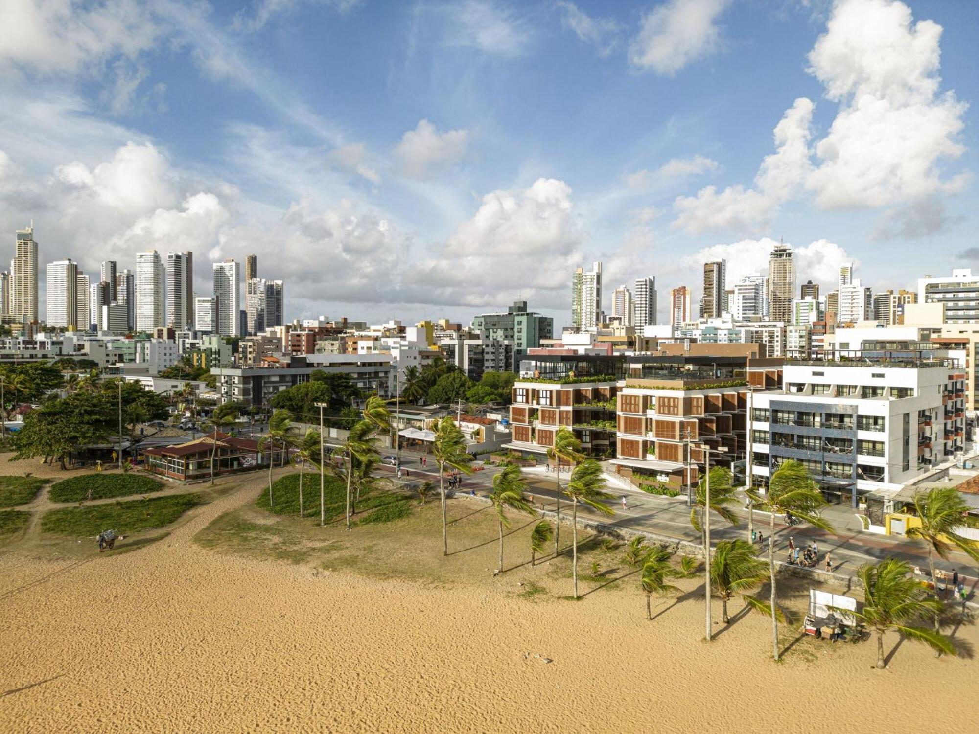 Ba'Ra Hotel João Pessoa Exterior foto Aerial view of the new city of Fortaleza